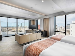 Kamar Junior, Bebas Asap Rokok (Breakfast is not include for children) | Selimut bulu angsa, brankas, meja kerja, dan tirai kedap cahaya