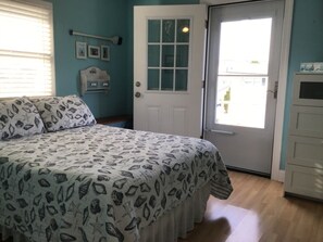 8 bedrooms, iron/ironing board, WiFi