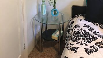 2 bedrooms, in-room safe, desk, free WiFi