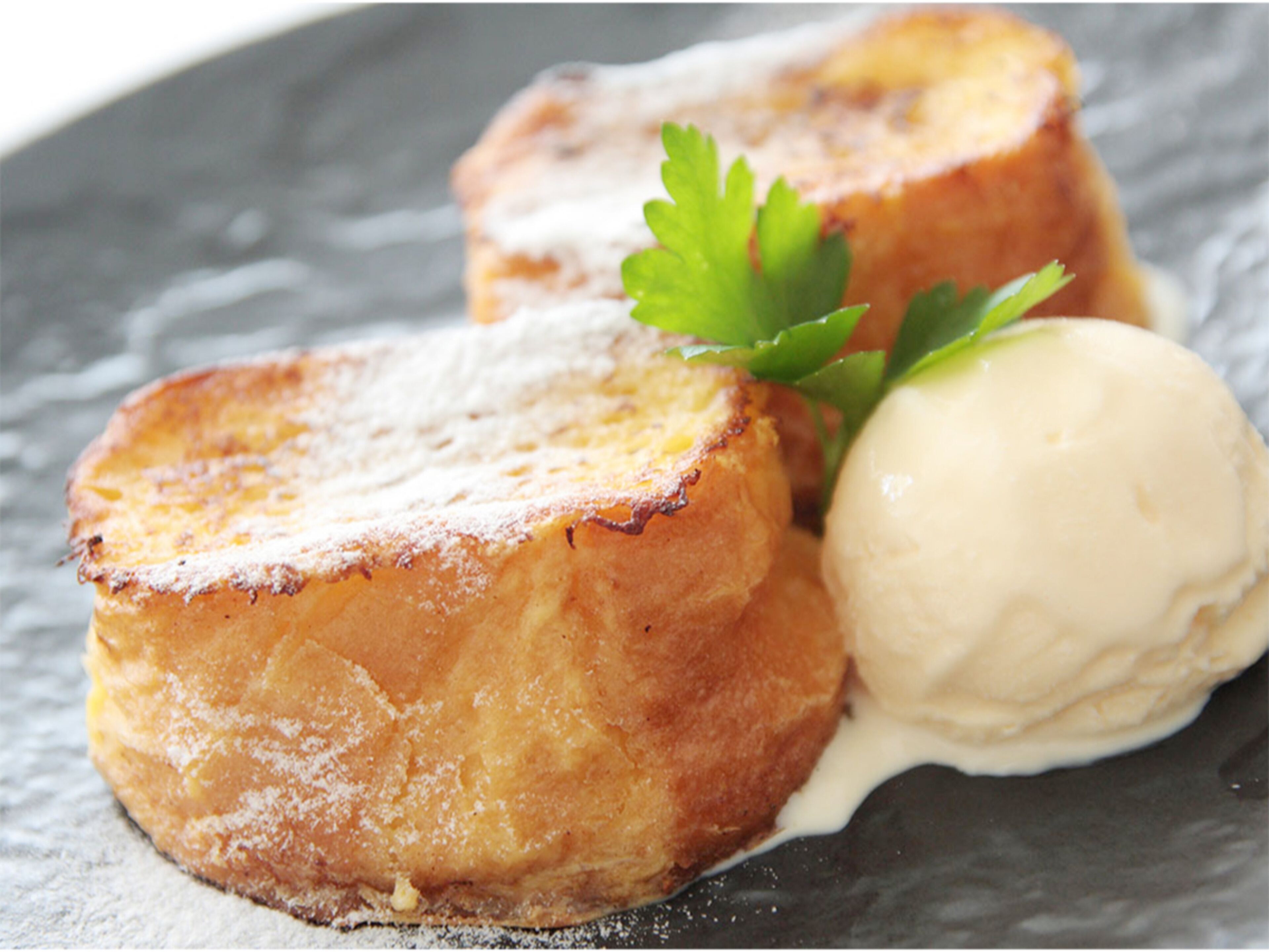 daily buffet breakfast (jpy 1760 per person)