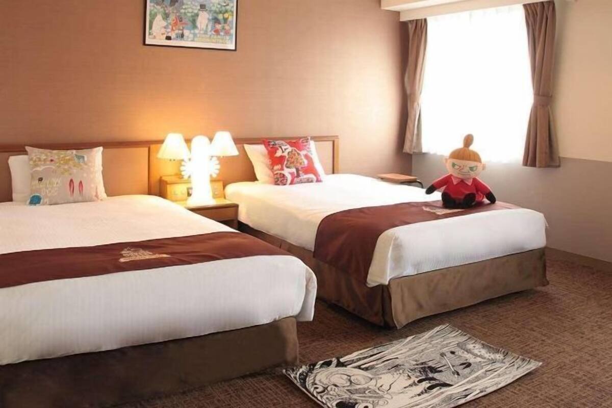 Desk, laptop workspace, blackout curtains, soundproofing