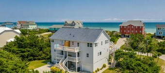 OCEAN VIEW, across from beach access, BEAUTIFULLY updated 4 bed,4 bath,sleeps 12