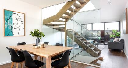 Little Grenfell Apartments by Urban Rest