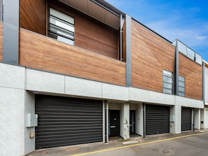 Exterior - Little Grenfell Apartments by Urban Rest (Kent Town)