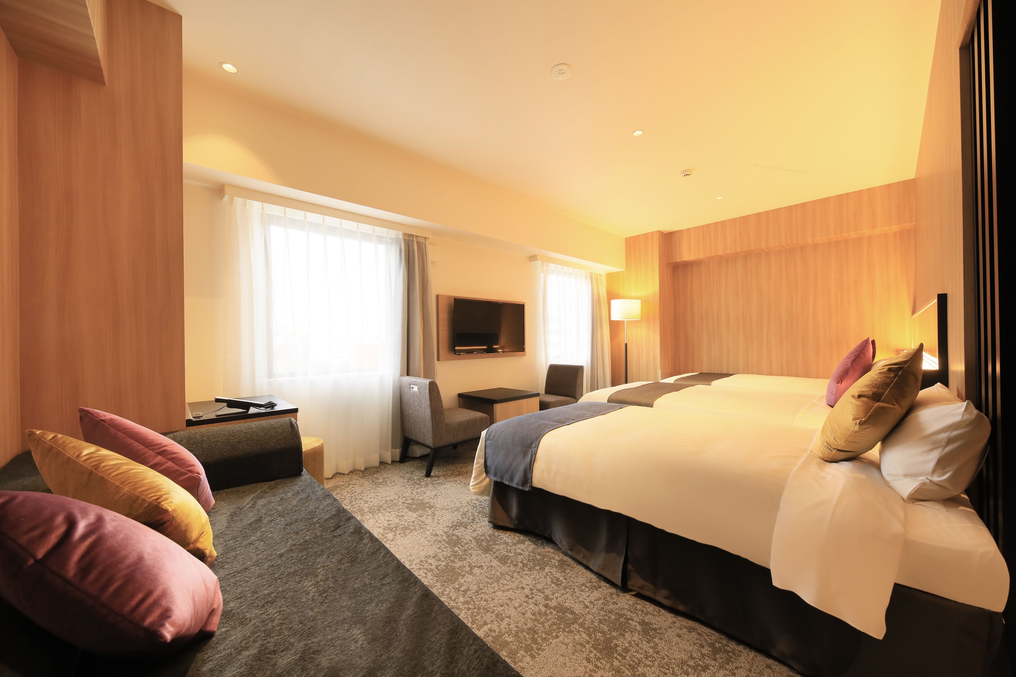 Family Room, Non Smoking (Free Access to MANGA Library) | Desk, blackout drapes, free WiFi, bed sheets