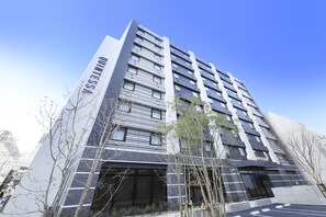 Front of property - Quintessa Hotel Fukuoka Tenjin Comic & Books (Fukuoka)