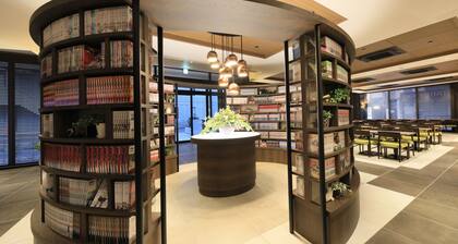 Quintessa Hotel Fukuoka Tenjin Comic & Books