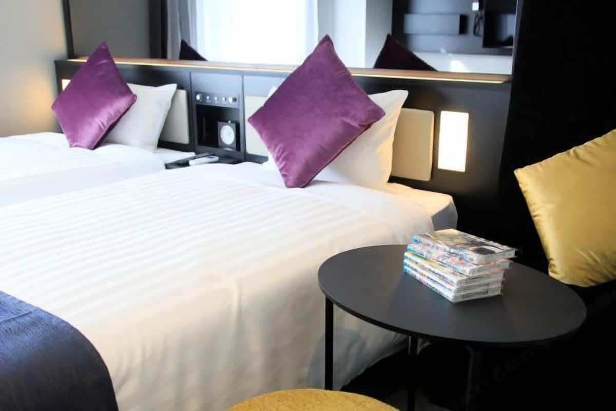 Bureau, rideaux occultants, Wi-Fi gratuit, draps fournis