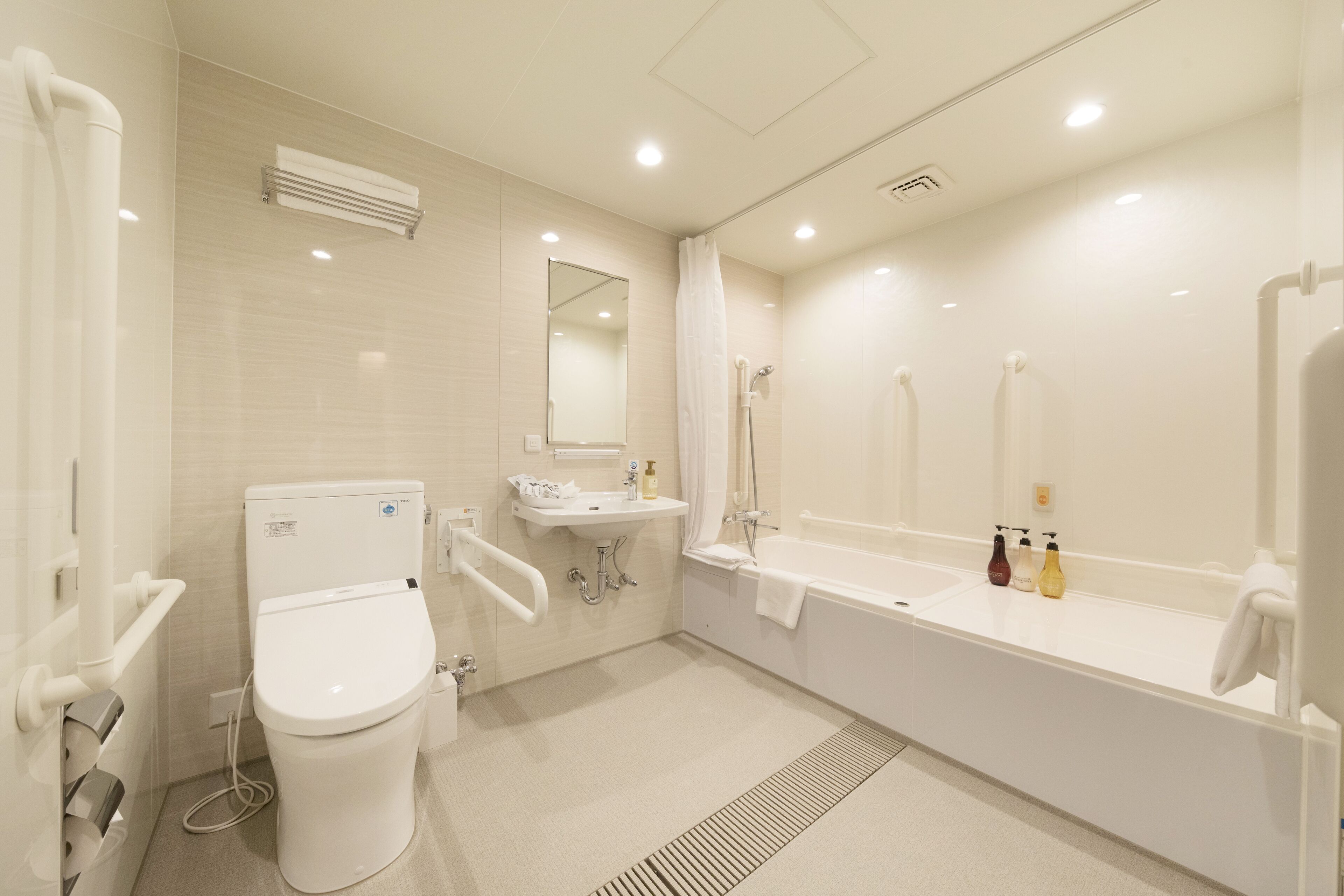 universal room, non smoking(free access to manga library) | 1 bedroom, desk, blackout curtains, free wifi