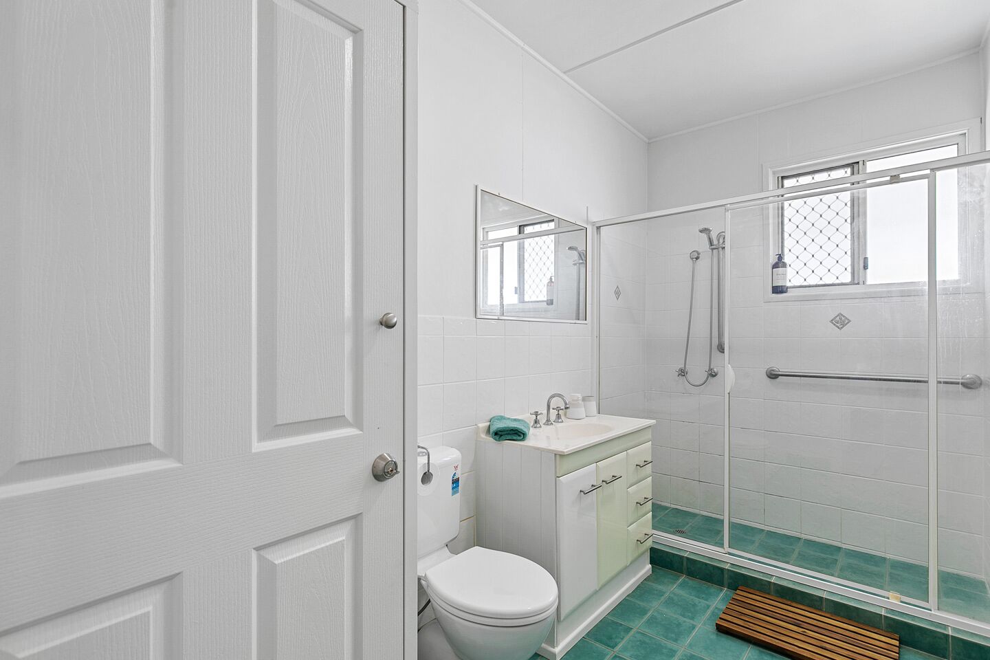 New listing, cooool, beach house!!