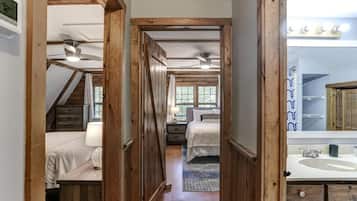 3 habitaciones, tabla de planchar con plancha y wifi gratis