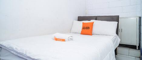 Single Room (Without A/C)