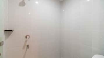 Single Room (Without A/C) | Bathroom | Shower, free toiletries, towels