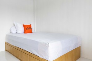 Room - KoolKost Syariah near Pondok Indah Mall (Jakarta)