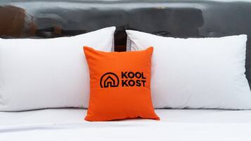 Einzelzimmer (Without A/C)