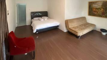 Premium Room (Reddoorz)