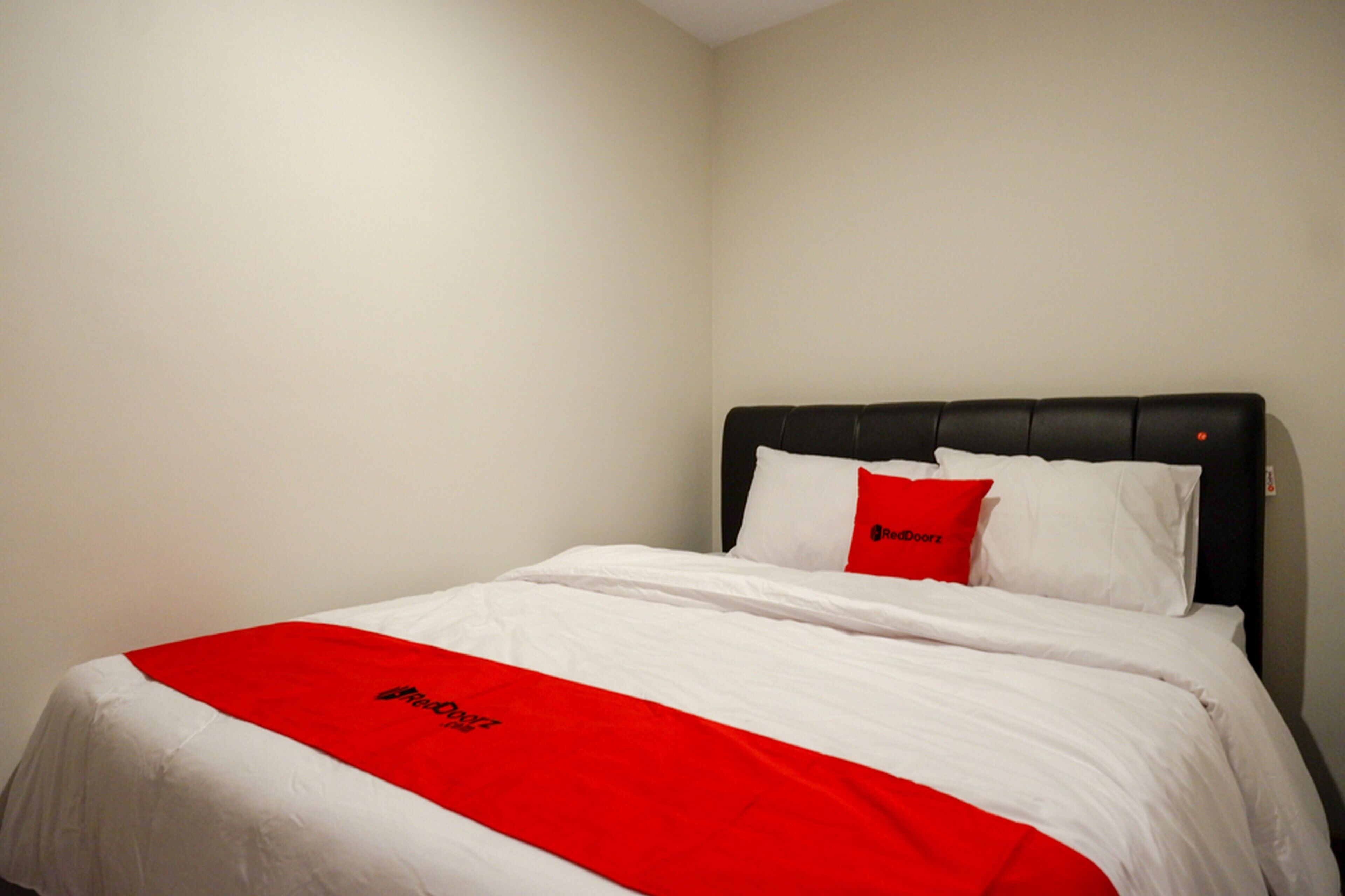 Foto - RedDoorz near Sleman City Hall 2