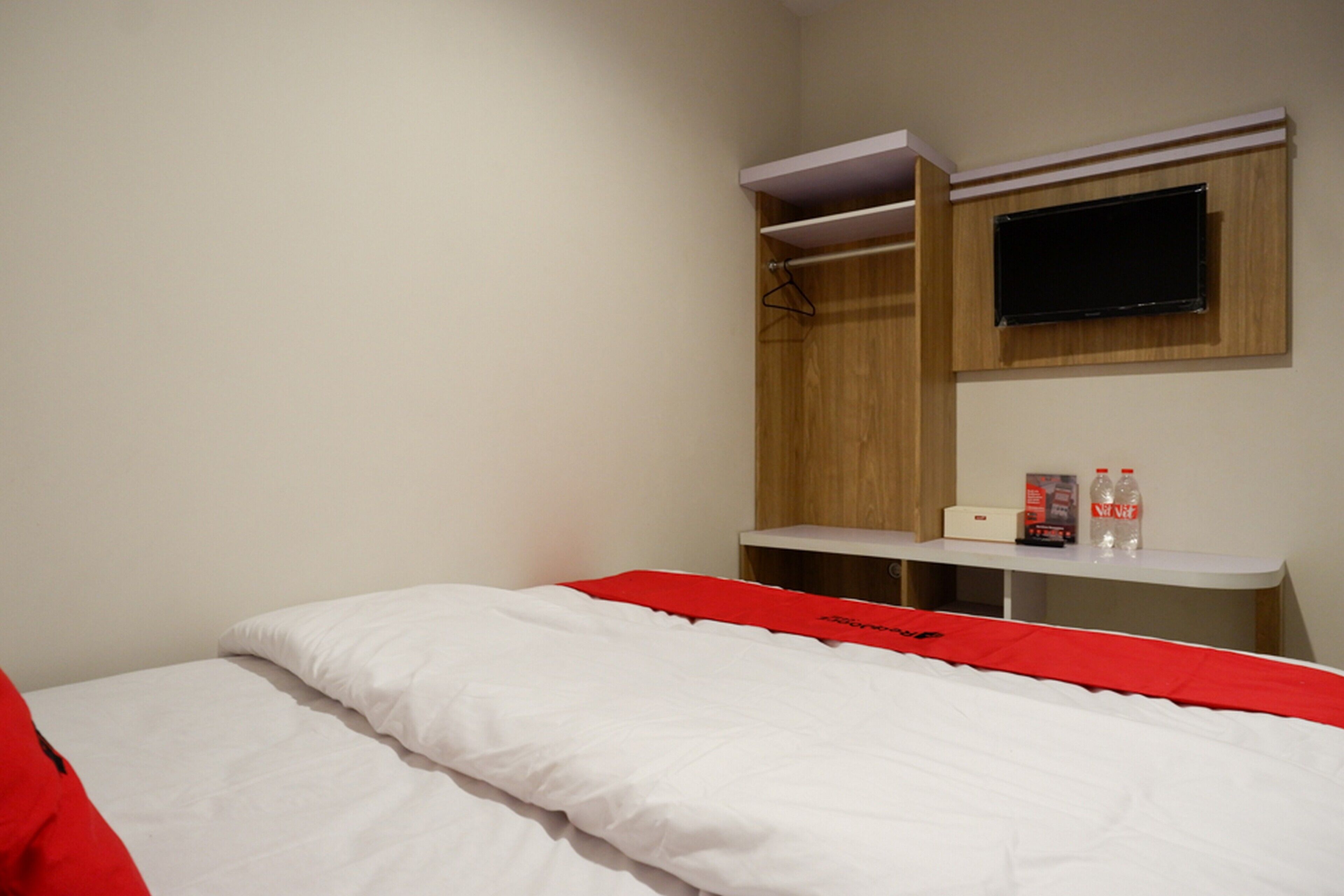 Foto - RedDoorz near Sleman City Hall 2