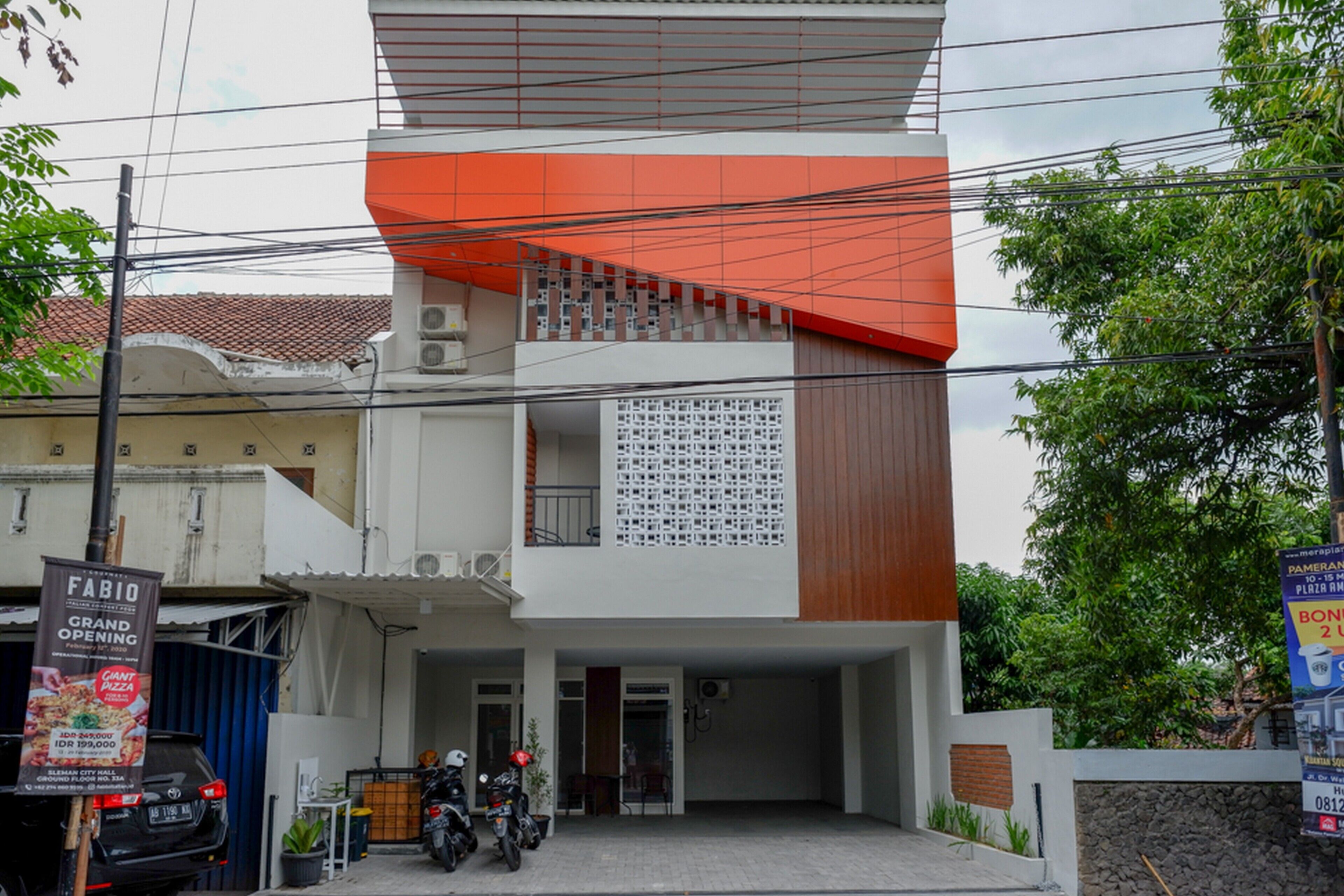 Foto - RedDoorz near Sleman City Hall 2