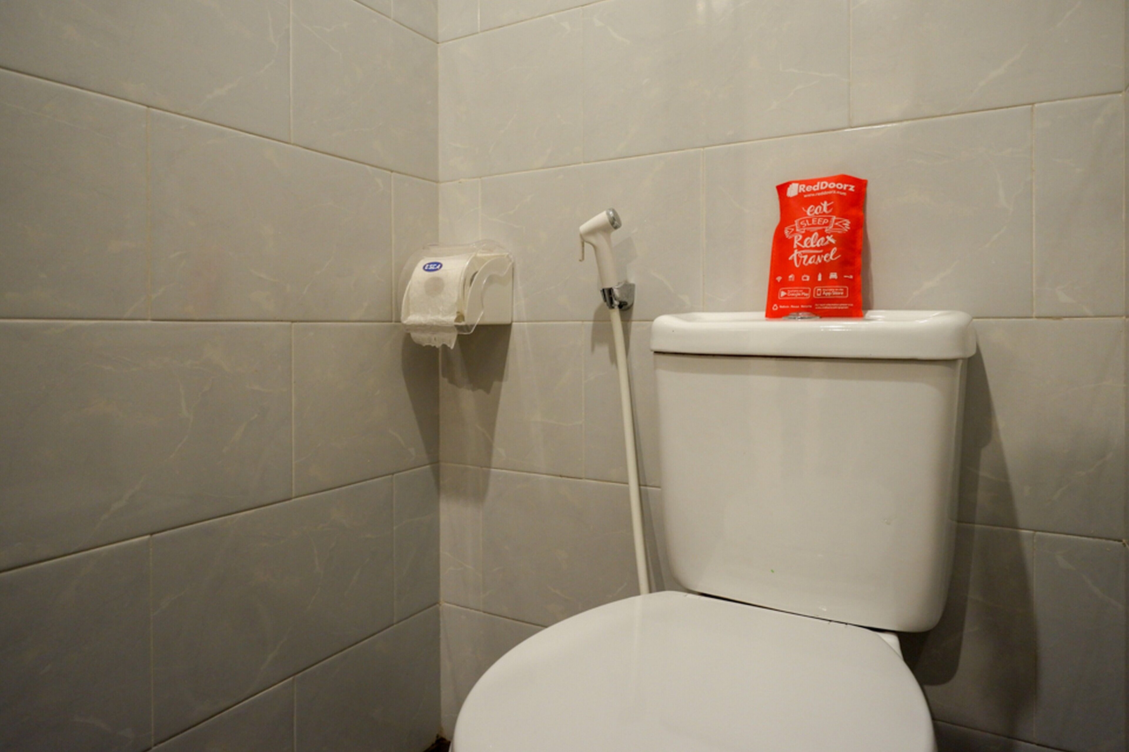 Foto - RedDoorz near Sleman City Hall 2