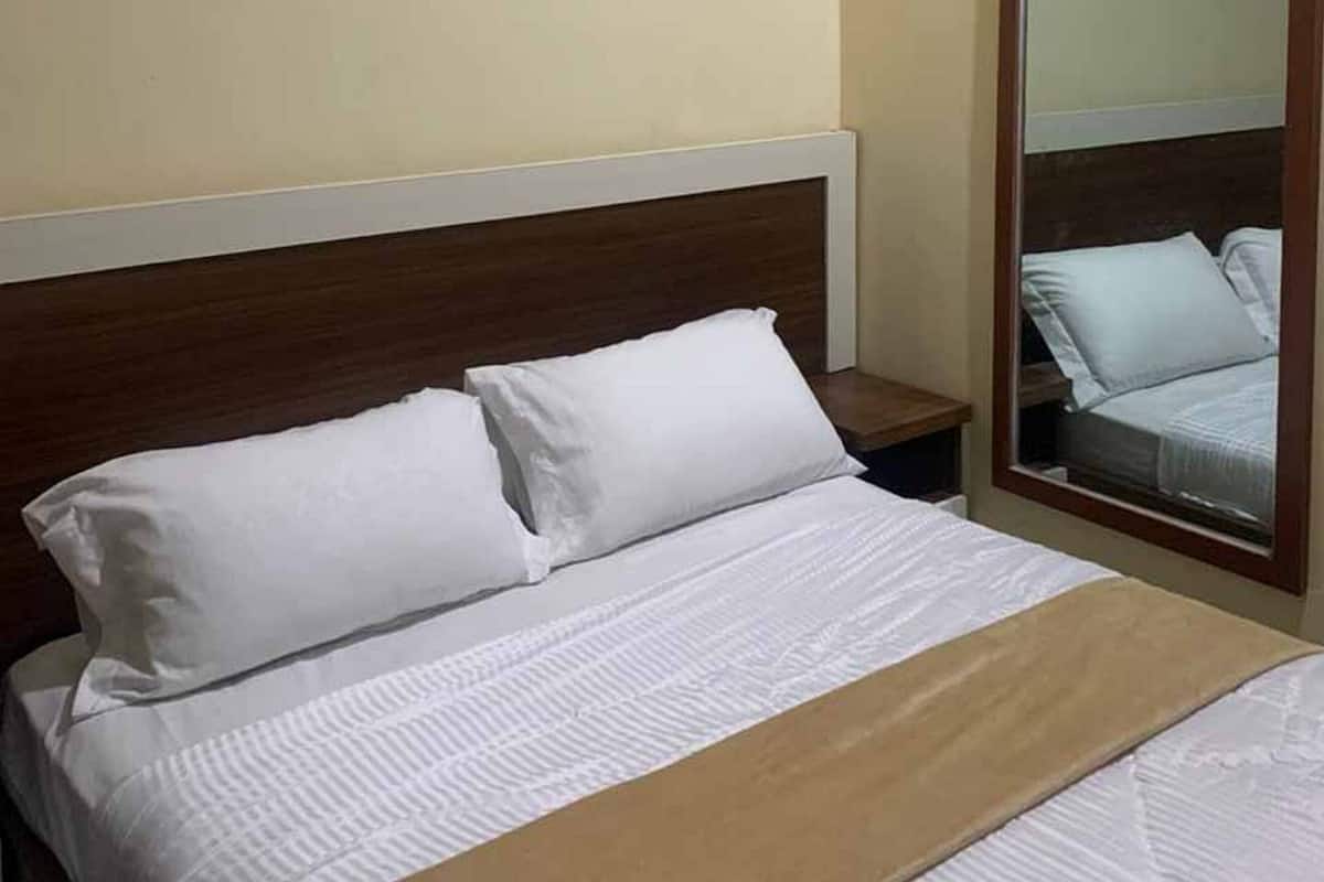 Kamar Double (Reddoorz)