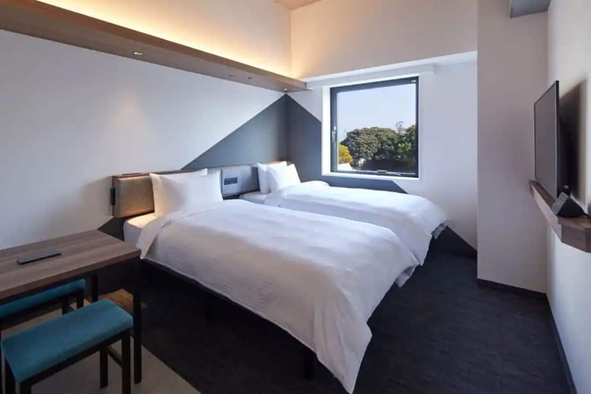 standard twin room, non smoking | 1 bedroom, desk, free wifi, bed sheets