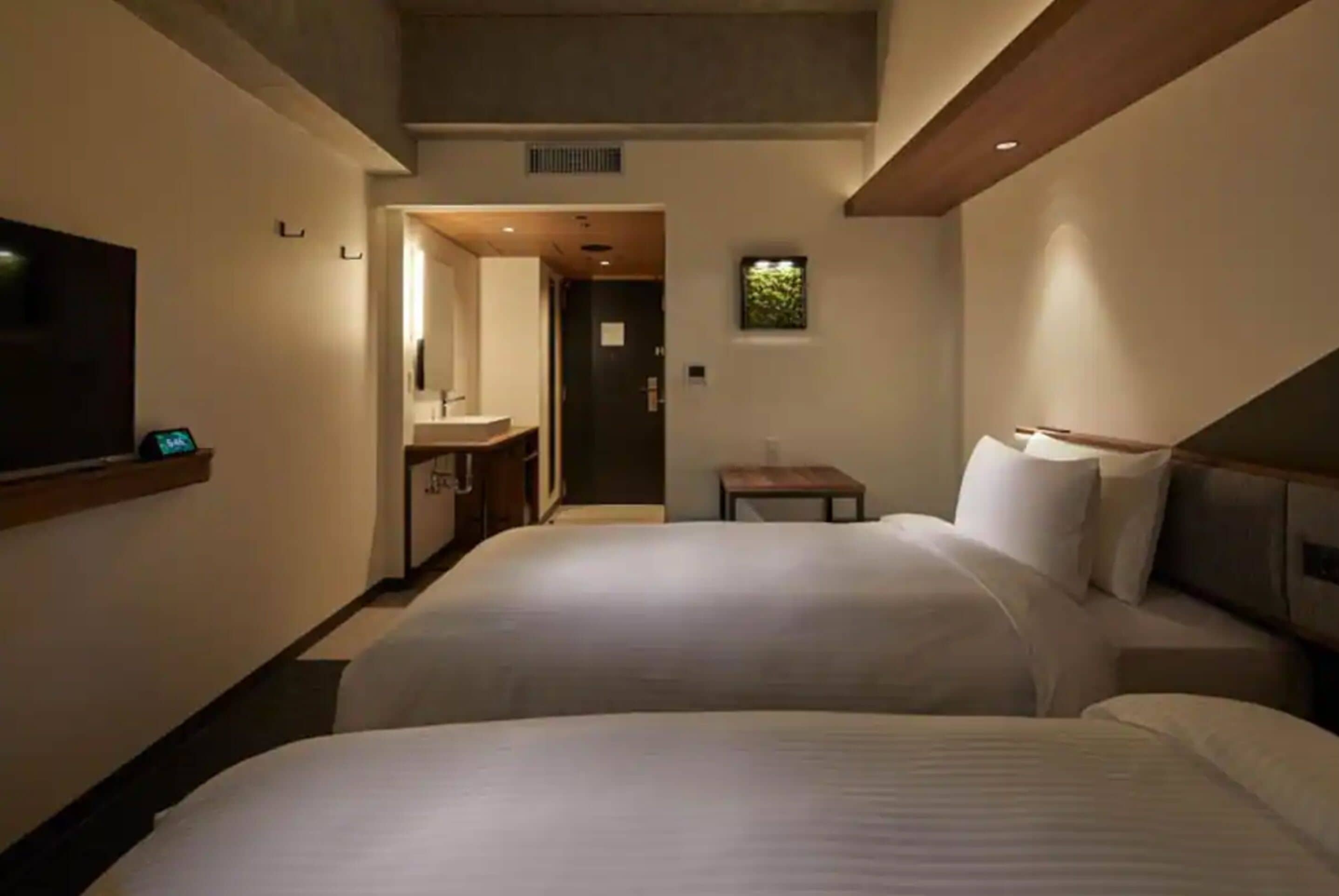 run of the house (room will be assigned upon check-in), non smoking | 1 bedroom, desk, free wifi, bed sheets