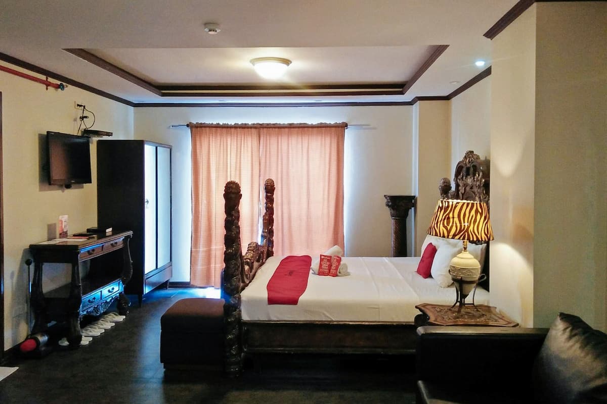 Studio Suite (Window is not Guaranteed)