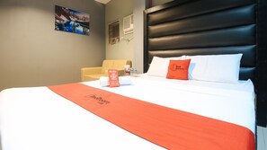 Double Room (Reddoorz) - RedDoorz @ P Florentino Street Sampaloc Manila (Quezon City)