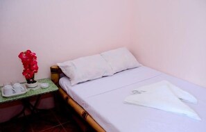 Economy Double Room - RedDoorz Plus @ Sla Divina Panglao Bohol (Panglao)