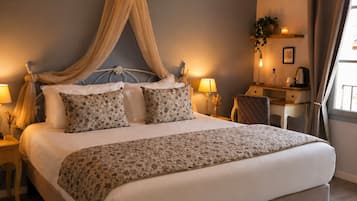 Camera Standard | Materassi in memory foam, una cassaforte in camera