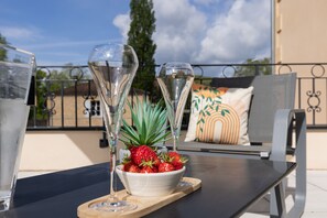 Comfort dubbelrum eller tvåbäddsrum | Terrass/Patio