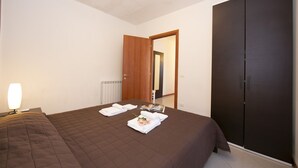 Family Apartment, 1 Bedroom (Fontana Del Lago Apt. 1) | 1 bedroom, iron/ironing board, WiFi, bed sheets - Fontana Del Lago Apt. 1 (Varenna)
