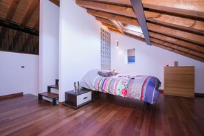 Family Apartment, Multiple Bedrooms, 2 Bathrooms, Beachside (Regina Villetta) | 3 bedrooms, iron/ironing board, WiFi, bed sheets - Regina Villetta (Laglio)