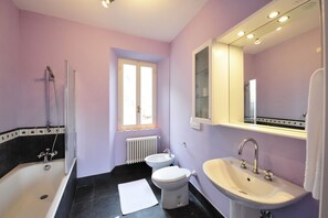 Standard-Penthouse, 2 Schlafzimmer (Argegno Bellavista) | Badezimmer