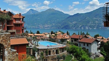 Honeymoon appartement, meerdere slaapkamers, 2 badkamers (La Perla Di Sonenga - Giardino) | Uitzicht op de bergen