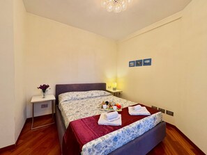 Honeymoon Apartment, Multiple Bedrooms, 2 Bathrooms, Mountainside (La Perla Di Sonenga - Giardino) | 3 bedrooms, free WiFi, bed sheets - La Perla Di Sonenga - Giardino (Menaggio)