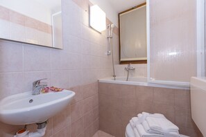 Bathroom - Fontana Del Lago Apt. 8 (Varenna)