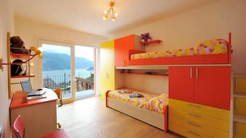 Family Townhome, Multiple Bedrooms, Mountainside (Villa Bianca - Grande) | 3 bedrooms, iron/ironing board, WiFi, bed sheets