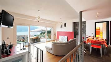 Family Townhome, Multiple Bedrooms, Mountainside (Villa Bianca - Grande) | Living room | Flat-screen TV, stereo