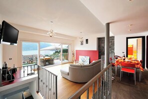 Family Townhome, Multiple Bedrooms, Mountainside (Villa Bianca - Grande) | Living room | Flat-screen TV, stereo