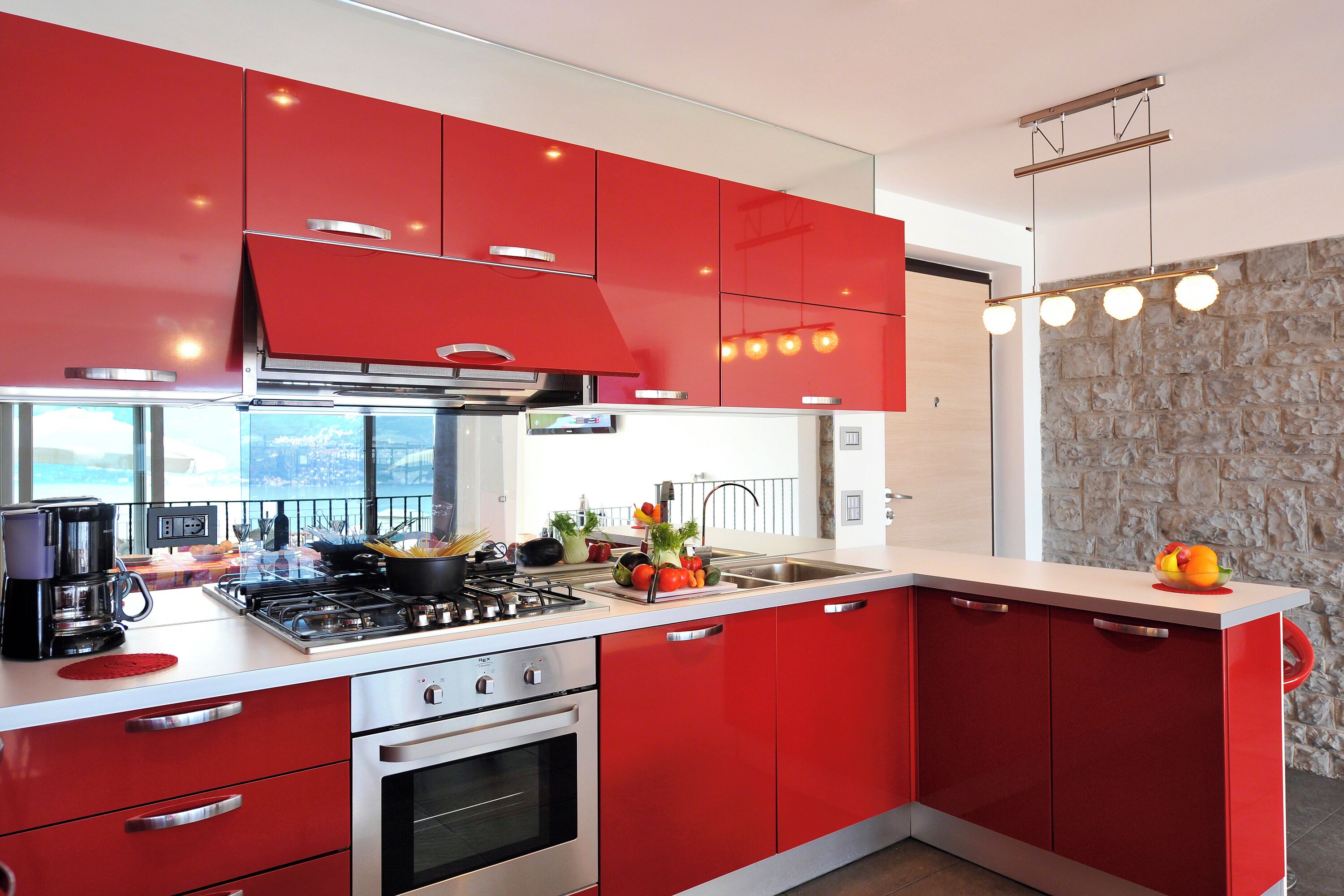 Micro-ondas, fogão, cooktop, lava-louças