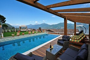 Family Townhome, Multiple Bedrooms, Mountainside (Villa Bianca - Grande) | Pool | Seasonal outdoor pool - Villa Bianca - Grande (Menaggio)