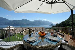 Outdoor dining - Villa Bianca - Grande (Menaggio)