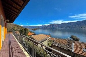 Family Apartment, Multiple Bedrooms, 2 Bathrooms, Mountainside (Isola Vista - Terrazzo) | Balcony - Isola Vista - Terrazzo (Sala Comacina)