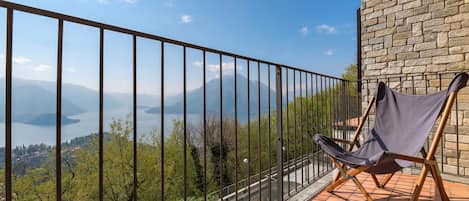 Family Apartment, Multiple Bedrooms, Mountainside (Alto Perledo Terrazzo) | Balcony