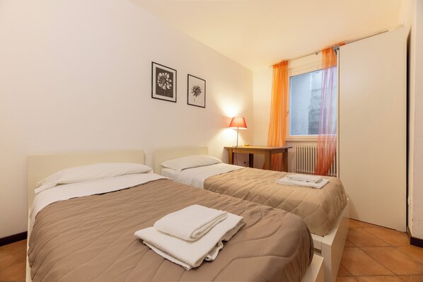 Family Apartment, Multiple Bedrooms, Mountainside (Alto Perledo Terrazzo)