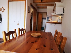 تناول الطعام