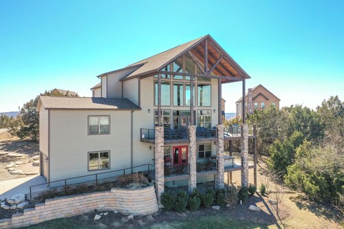 Private Elevator, Hot Tub, Lake View, Theatre Room