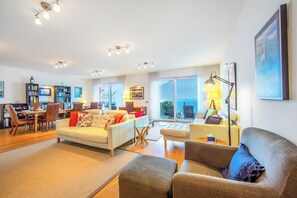 Family Apartment, Multiple Bedrooms, Lakeside (Argegno Fronte Lago) | Living area | 32-inch flat-screen TV with satellite channels, TV, DVD player - Argegno Fronte Lago (Argegno)